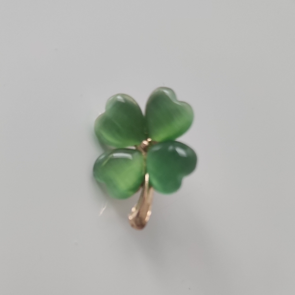 Green Clover Brooch
